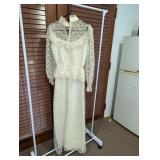 (1) Vintage Cream Lace Dress