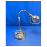 (1) Adjustable Metal Desk Lamp