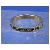 (1) Green and Clear Stone Band Ring