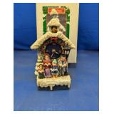 (1) Christmas Carolers Musical Clock Figurine