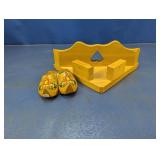 (2) Corner Shelf & Painted Wooden Shoes Dï¿½cor Lot