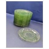(16) Green Floral Pattern Glass Plates