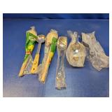 (6) Kitchen Utensils - Scoops & More