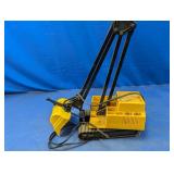 (1) Toy Excavator Crane with Lamp Attachment