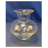(1) Clear Glass Bulb-Shaped Vase 7 Inches Tall