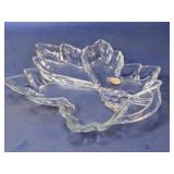 (1) La Tiara Exclusive Clear Leaf Glass Serving