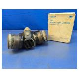 (1) 3M Easi-Air 7251 Respirator & Cartridges