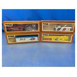 (4) TYCO HO Scale Train Cars in Boxes