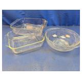 (3) Clear Glass Pyrex Baking & Mixing Trio