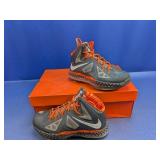 (1) Nike LeBron X GS Basketball Shoes