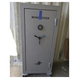 (1) Winchester Gun Safe