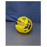 UMBRO Neo Trainer Soccer Ball