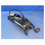 (1) Zefal Bigfoot Foot Pump with Pressure Gauge