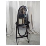 (1) Oval Standing Mirror