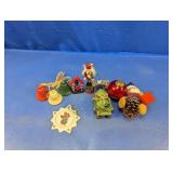 (1) Mixed Christmas Ornaments Lot