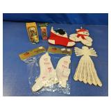 (7) Christmas Décor - Figurines & More