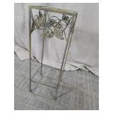 (1) Ceramic Jug Table Lamp w/ Shade