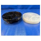 (10+) Plastic Round Food Containers