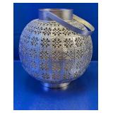 (1) Aluminum Decorative Lantern