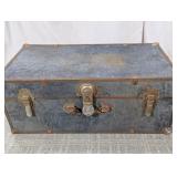 (1) Large Storage Trunk with Latches