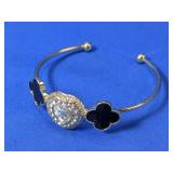 (1) Godlove Clover Heart Cuff Bracelet