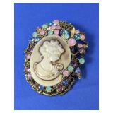 Cameo Pendant Brooch