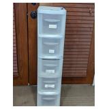 (1) Plastic 5-Drawer Storage Tower