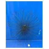 (1) Metal Wire Flower Wall Decor