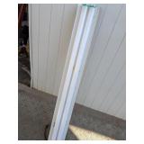 (1) Fluorescent Light Fixture