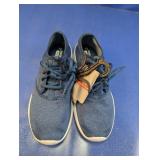 (1) Danskin Now Blue Memory Foam Sneakers
