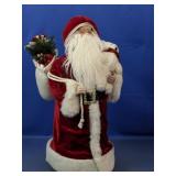 (1) Santa Claus Figurine