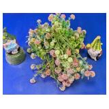 (3) Garden Gnomes & Floral Dï¿½cor Lot