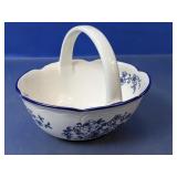 (1) Blue & White Ceramic Handled Bowl