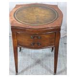 (1) Wooden Accent Side Table