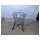 (1) Glass Top Wicker Accent Table