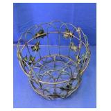 (1) Cast Iron Ivy Wire Basket