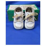 Stride Rite White Leather Baby Shoes With Box