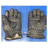 (1) Taylor Schollmaier Leather Gloves