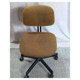 (1) Adjustable Office Task Chair