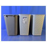 (2) Plastic Wastebaskets