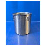 (1) Metal Ventilated Storage Container