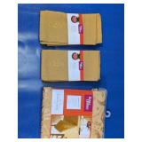 (3) Better Homes & Gardens Table Linens