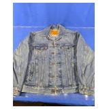 (1) Levi Strauss & Co. Vintage Fit Denim Jacket