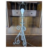 (1) Decorative Metal Table Lamp