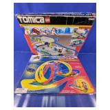 (2) Tomica & Darda Vehicle Playsets