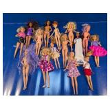 (15) Barbie Fashion Dolls