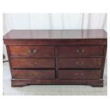 Traditional Mahogany Finish 6-Drawer Dresser