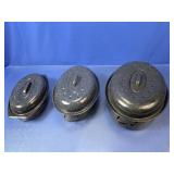 (3) Enamel Roasting Pans w/ Lids