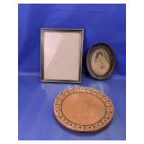 Vintage Frames & Earthenware Plate Lot