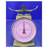 (1) Vintage Mechanical Kitchen Scale